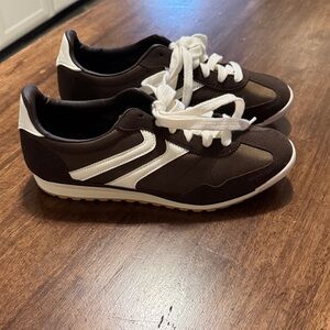 No Boundaries Brown and White Women’s Sneakers